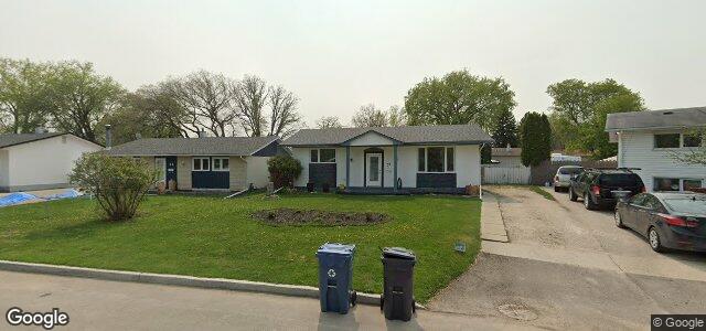 39 Oakridge Bay（加拿大曼尼托巴省温尼伯市）房屋照片