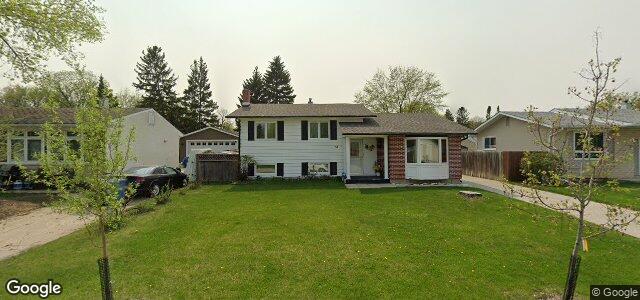 54 Blue Spruce Crescent（加拿大曼尼托巴省温尼伯市）房屋照片