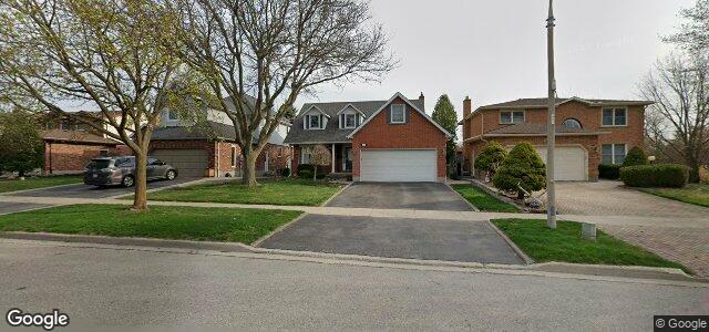 Larawan ng 70 Robertson Crescent sa Winnipeg, Manitoba