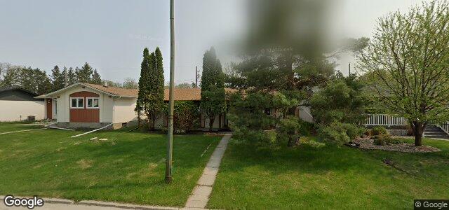 82 Robertson Crescent（加拿大曼尼托巴省温尼伯市）房屋照片