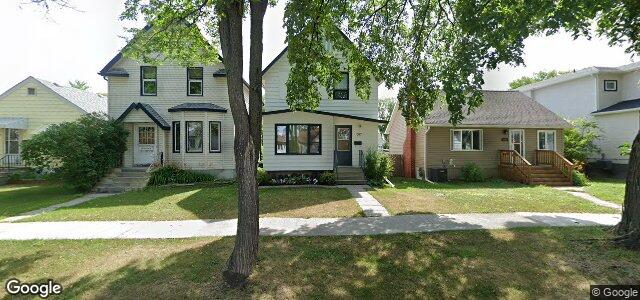 Larawan ng 1017 Strathcona Street sa Winnipeg, Manitoba