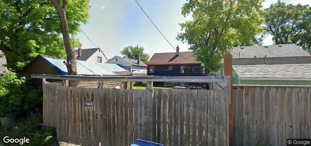 1026 Strathcona Street（加拿大曼尼托巴省温尼伯市）房屋照片