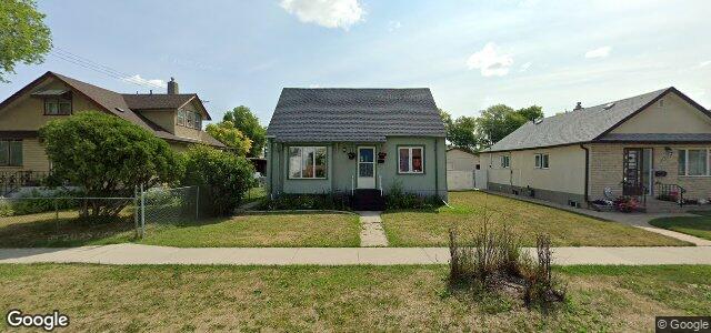 Photo of 1031 Strathcona Street in Winnipeg, Manitoba