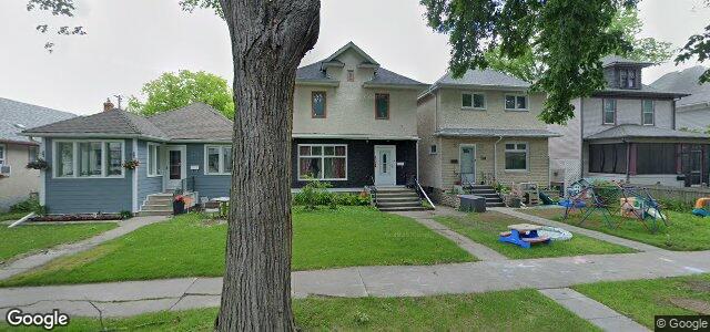 Photo of 571 Sherburn Street in Winnipeg, Manitoba