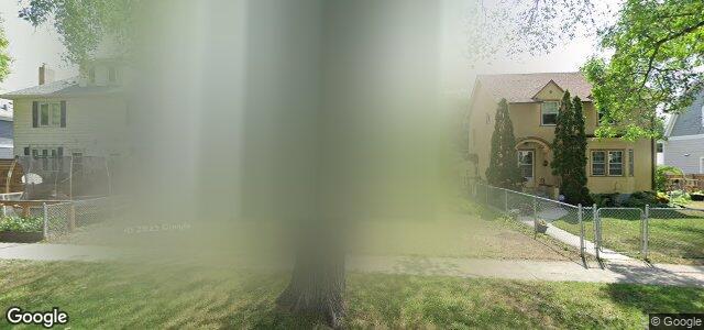 585 Strathcona Street（加拿大曼尼托巴省温尼伯市）房屋照片