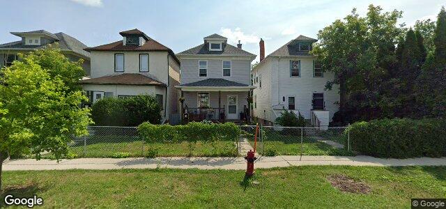 Photo of 689 Strathcona Street in Winnipeg, Manitoba