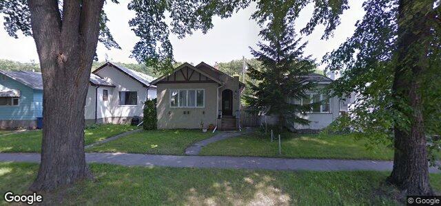 Photo of 707 Sherburn Street in Winnipeg, Manitoba