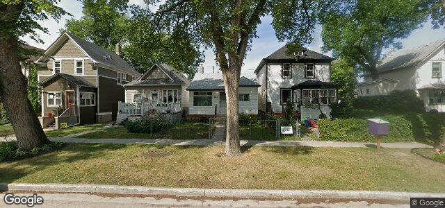 Photo of 820 Strathcona Street in Winnipeg, Manitoba