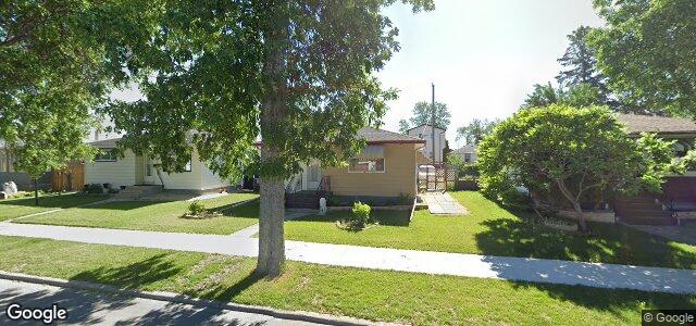 Photo of 925 Telfer Street N in Winnipeg, Manitoba
