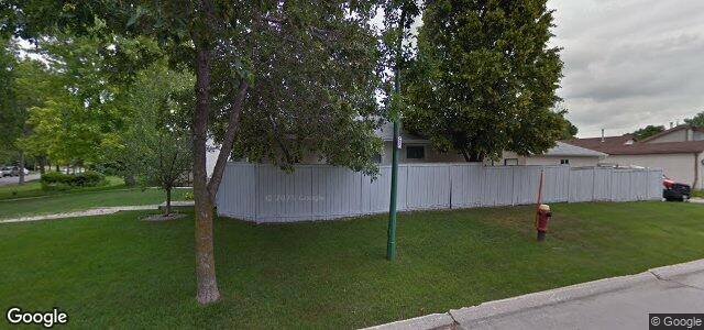 110 Cedargrove Crescent（加拿大曼尼托巴省温尼伯市）房屋照片