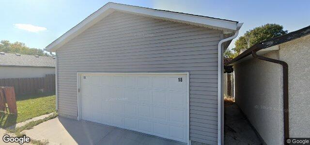 18 Perry Bay（加拿大曼尼托巴省温尼伯市）房屋照片