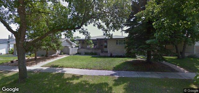 Photo of 840 Barry Avenue in Winnipeg, Manitoba