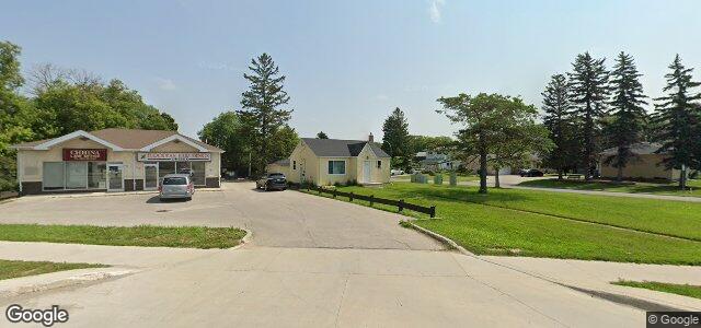 2124 Pembina Highway（加拿大曼尼托巴省温尼伯市）房屋照片