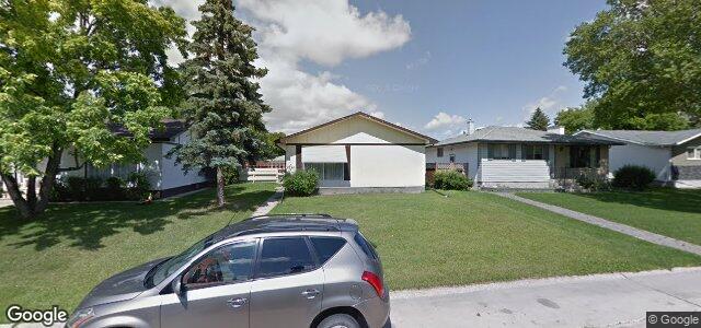 1015 Prince Rupert Avenue（加拿大曼尼托巴省温尼伯市）房屋照片