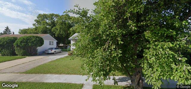 712 Robin Hood Crescent（加拿大曼尼托巴省温尼伯市）房屋照片