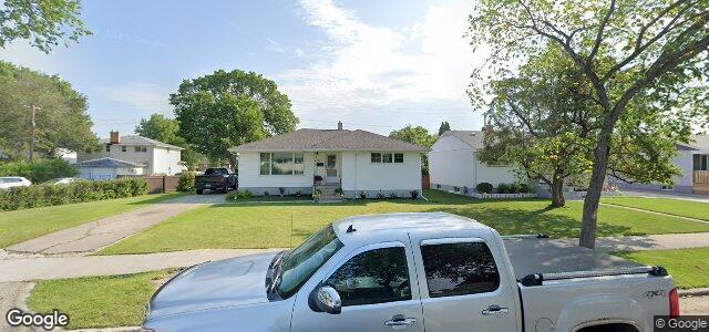 717 Adamdell Crescent（加拿大曼尼托巴省温尼伯市）房屋照片