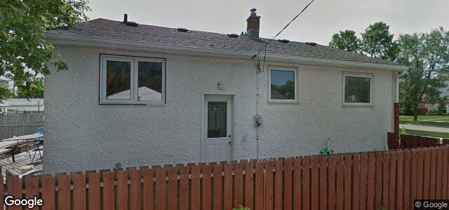 209 Neil Avenue（加拿大曼尼托巴省温尼伯市）房屋照片