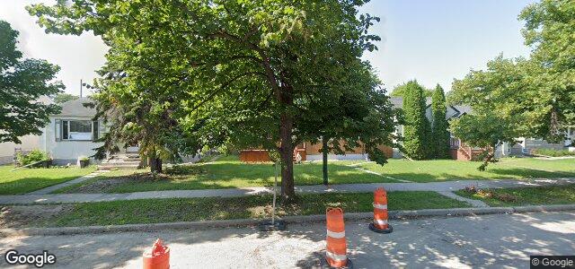 320 Kimberly Avenue（加拿大曼尼托巴省温尼伯市）房屋照片