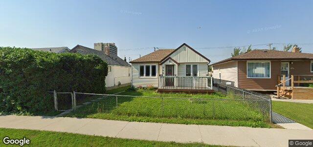 Photo of 480 Trent Avenue in Winnipeg, Manitoba