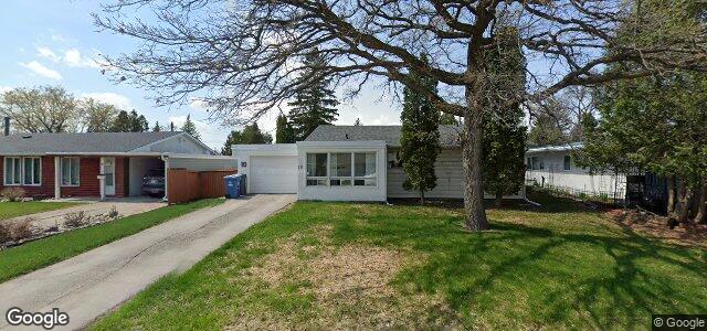 Photo of 10 Cherokee Bay in Winnipeg, Manitoba