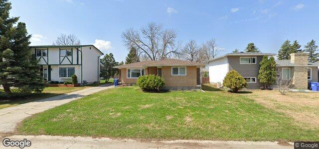 18 Pine Bluff Road（加拿大曼尼托巴省温尼伯市）房屋照片