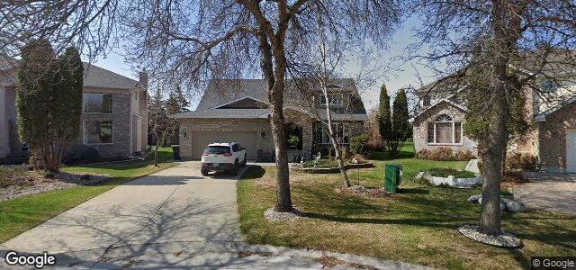 Photo of 183 Southbridge Drive in Winnipeg, Manitoba