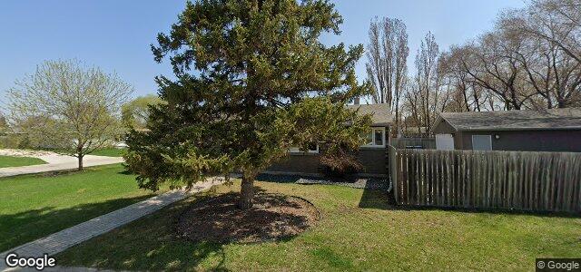 Photo of 52 Fallbrook Bay in Winnipeg, Manitoba