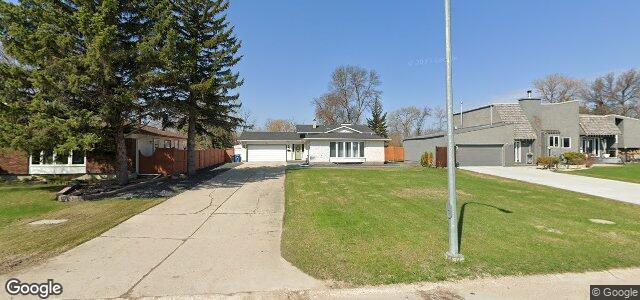 Photo of 63 Willow Point Road in Winnipeg, Manitoba