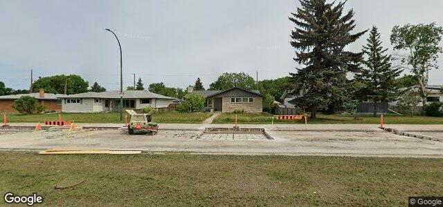 Photo of 235 Dunkirk Drive in Winnipeg, Manitoba
