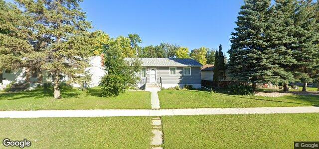 Photo of 49 St Vital Road in Winnipeg, Manitoba