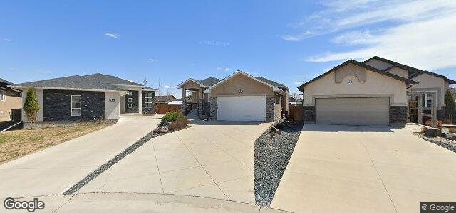 Photo of 18 Hedgewood Cove in Winnipeg, Manitoba