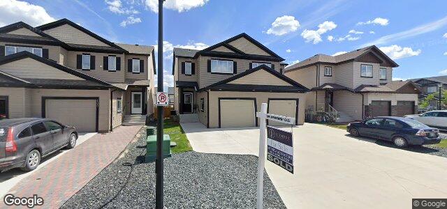 404 Castlebury Meadows Drive（加拿大曼尼托巴省温尼伯市）房屋照片