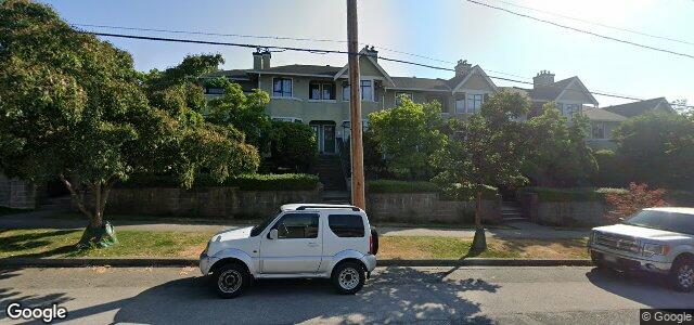 Photo of 221 Ash Street in Winnipeg, Manitoba