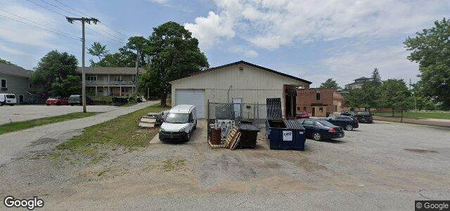 235 Oak Street（加拿大曼尼托巴省温尼伯市）房屋照片