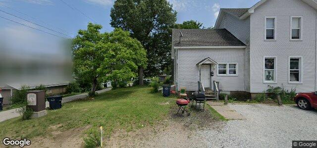 Photo of 356 Oak Street in Winnipeg, Manitoba