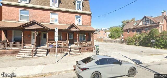 Larawan ng 373 Waverley Street sa Winnipeg, Manitoba