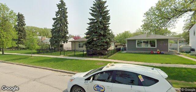 Photo of 424 Lindsay Street in Winnipeg, Manitoba