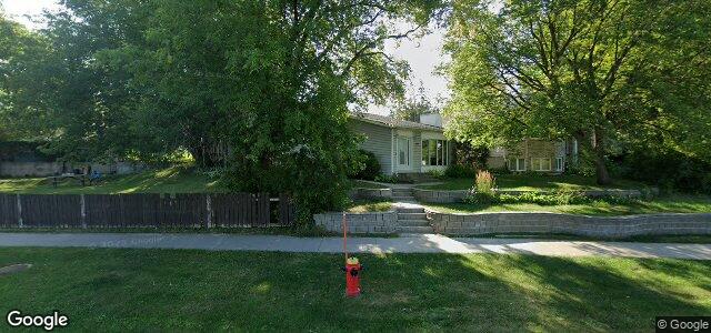 Photo of 258 Enfield Crescent in Winnipeg, Manitoba