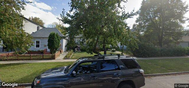 Larawan ng 430 Eugenie Street sa Winnipeg, Manitoba