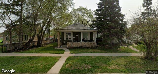 208 Pinedale Avenue（加拿大曼尼托巴省温尼伯市）房屋照片