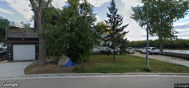 Photo of 652 Lyndale Drive in Winnipeg, Manitoba