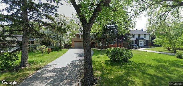 Larawan ng 111 Chataway Boulevard sa Winnipeg, Manitoba