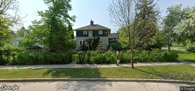 696 Academy Road（加拿大曼尼托巴省温尼伯市）房屋照片