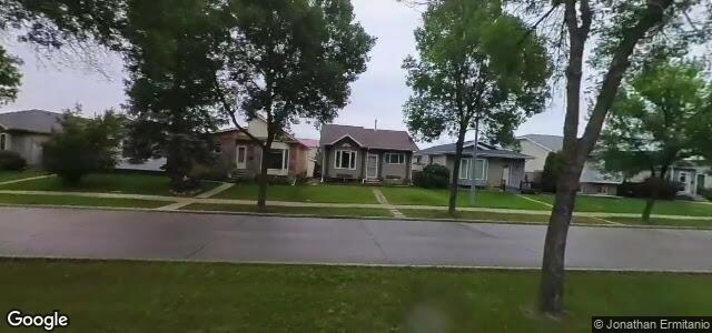 1325 Devonshire Drive W（加拿大曼尼托巴省温尼伯市）房屋照片