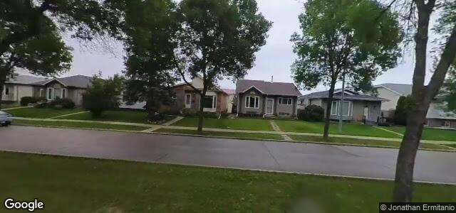 1329 Devonshire Drive W（加拿大曼尼托巴省温尼伯市）房屋照片