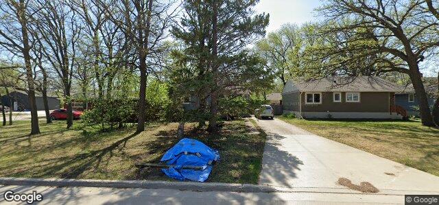 702 Riverwood Avenue（加拿大曼尼托巴省温尼伯市）房屋照片