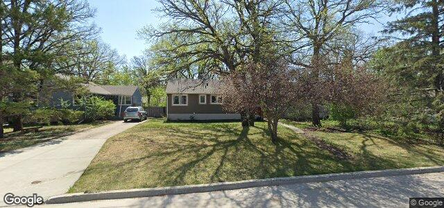 704 Riverwood Avenue（加拿大曼尼托巴省温尼伯市）房屋照片