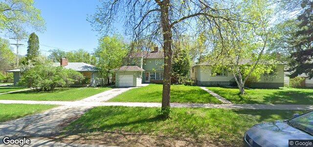 Photo of 806 Southwood Avenue in Winnipeg, Manitoba