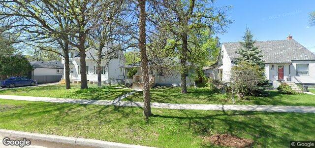 815 Riverwood Avenue（加拿大曼尼托巴省温尼伯市）房屋照片