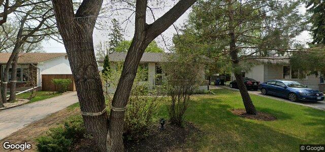 16 Wakefield Bay（加拿大曼尼托巴省温尼伯市）房屋照片